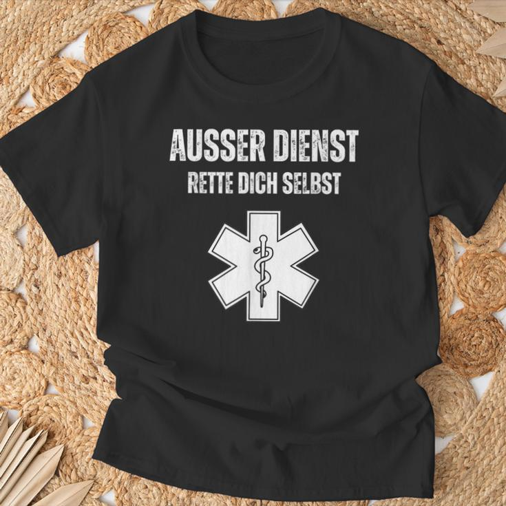 Ausser Dienst Rette Dich Selbst [German Language] Black T-Shirt Geschenke für alte Männer